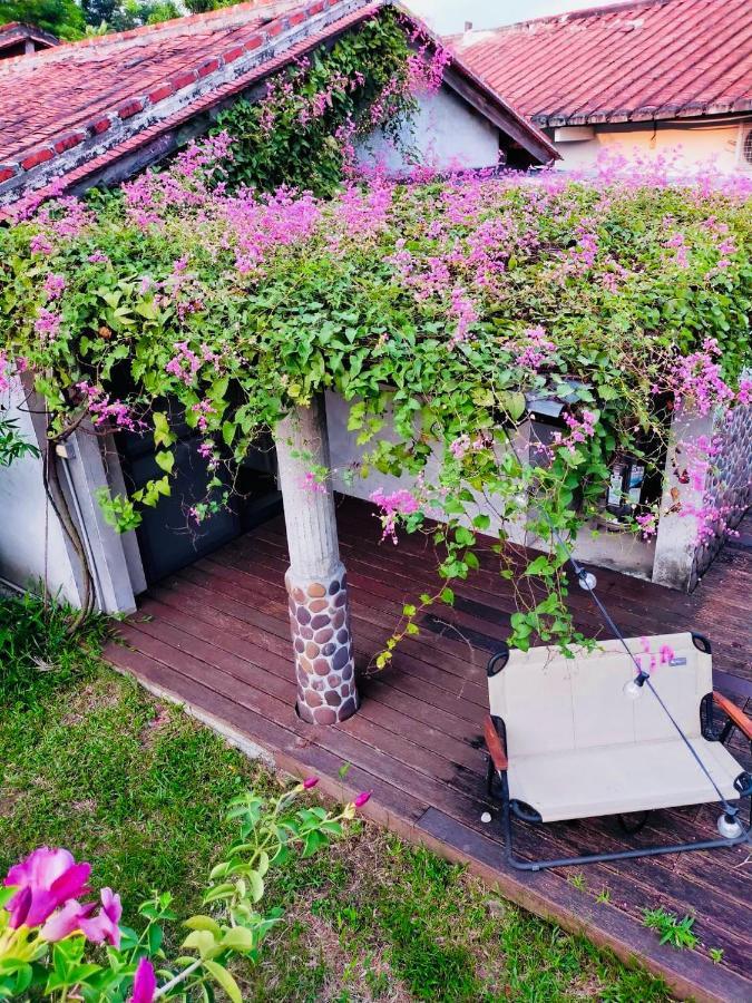香蕉與黑膠 Yellow And Black Guest House Mei-nung エクステリア 写真