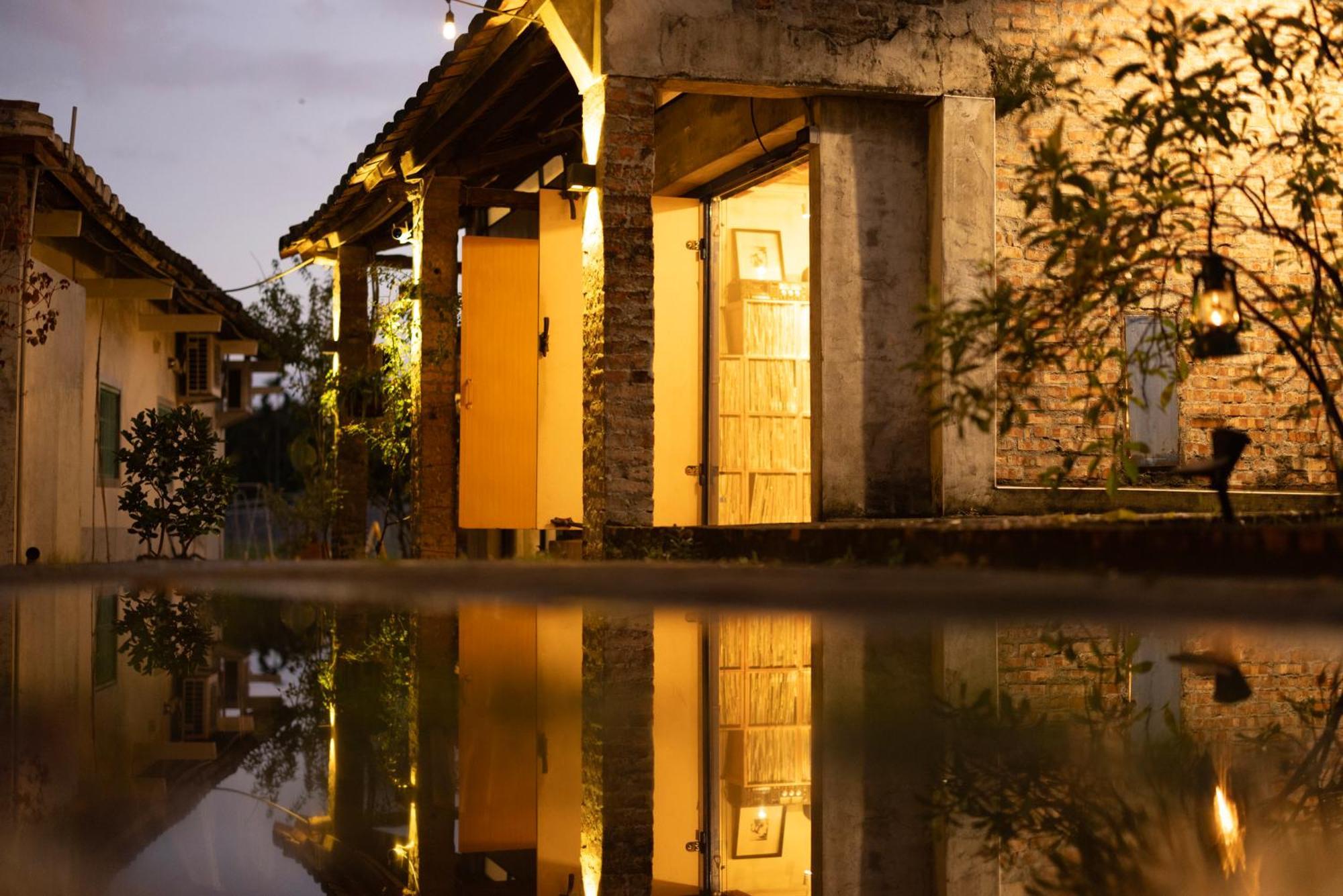 香蕉與黑膠 Yellow And Black Guest House Mei-nung エクステリア 写真